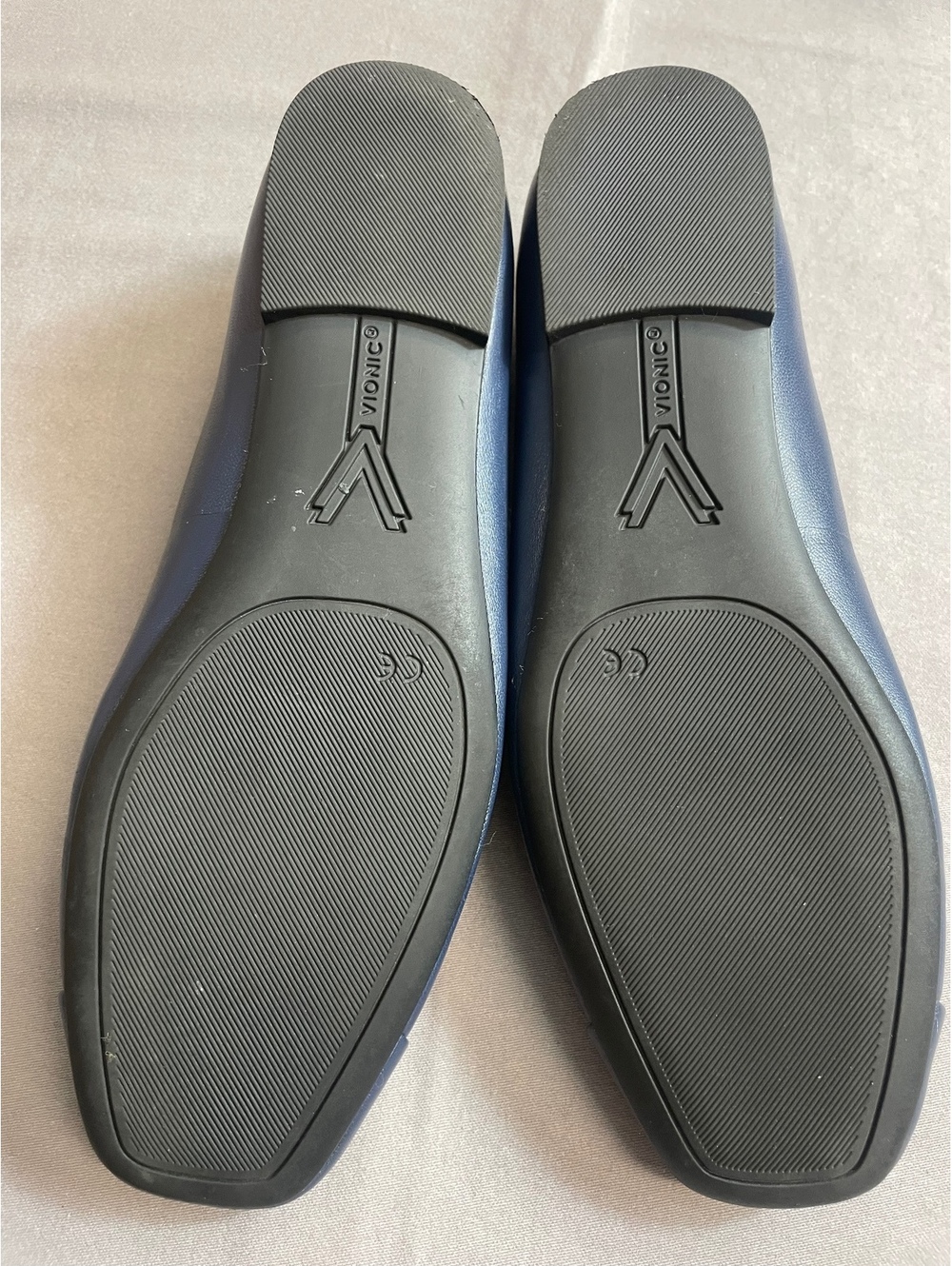Vionic Klara navy ballet flats with bow detail 8 - Picture 8 of 8